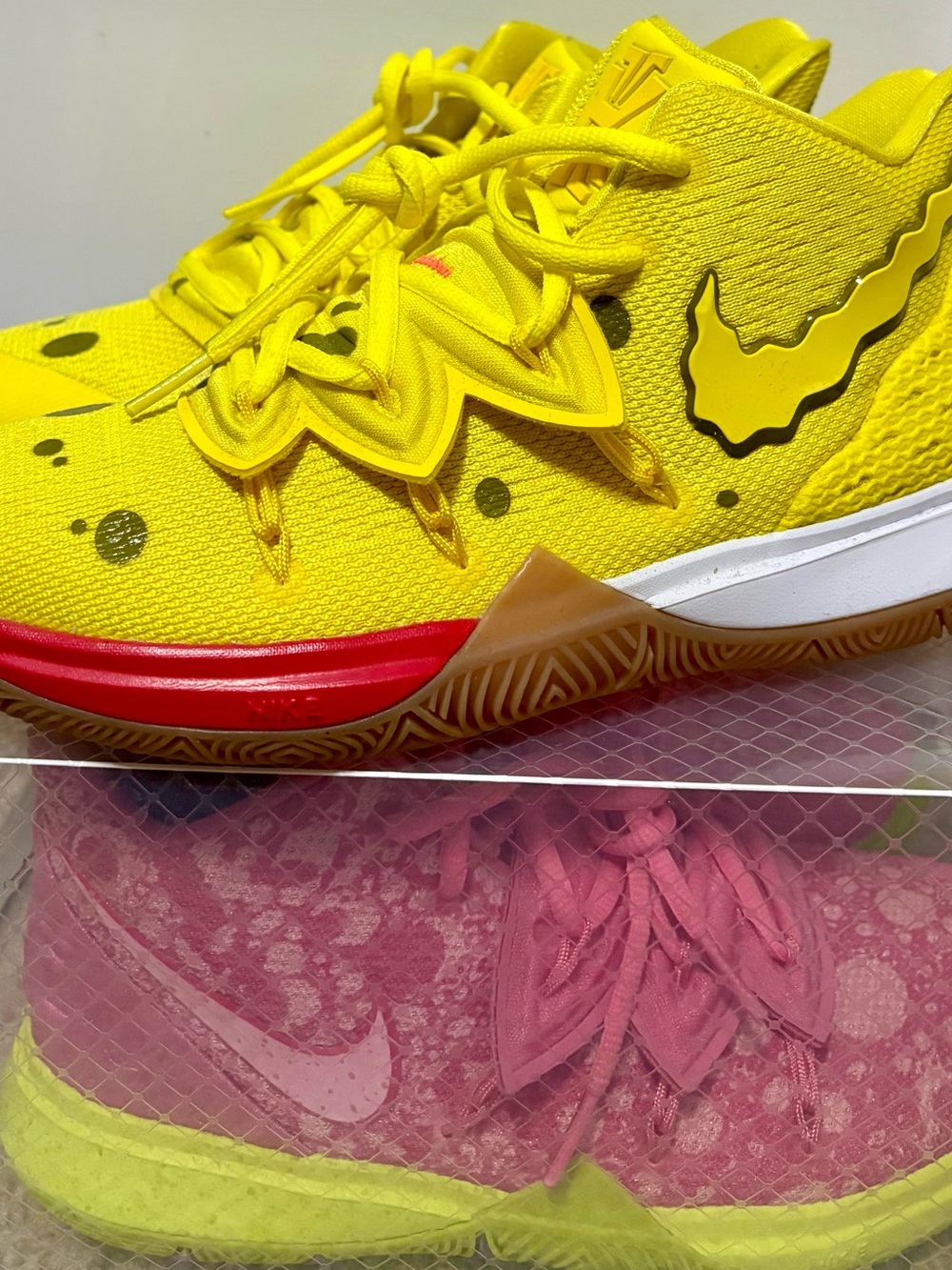 Nike Kyrie 5 x SpongeBob SquarePants |Youth sz 5.5Y | CJ7227-700 Limited Collab